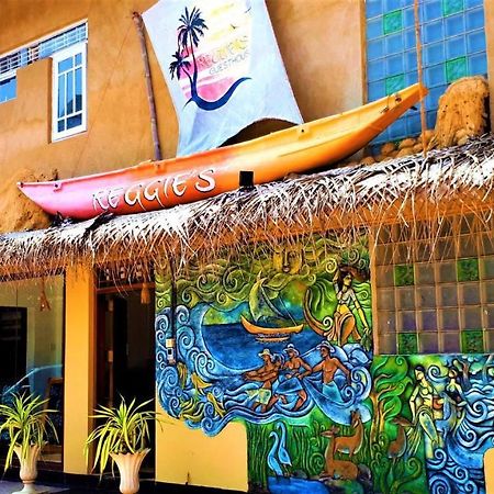 Reggie'S Guesthouse Ettukala Exterior photo